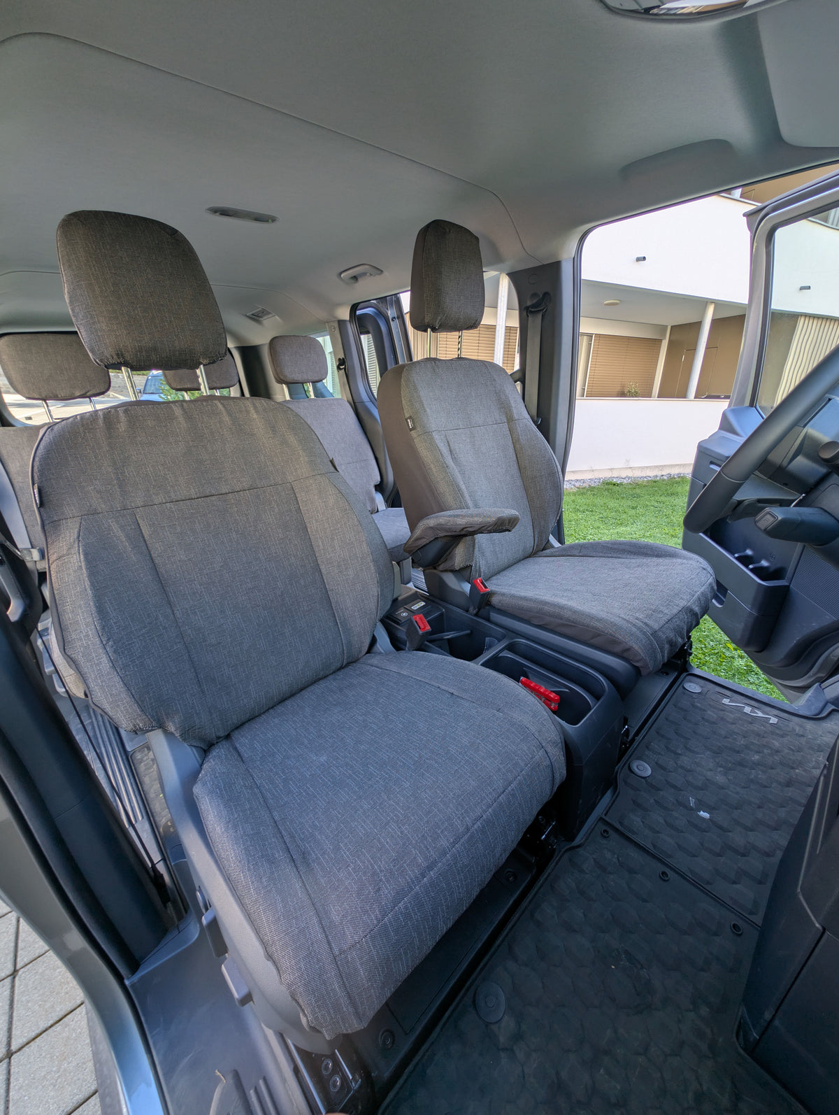 Sitzbezüge auf Maß - Kia PV5 Passenger / Kia Cargo, 2 Vordersitze