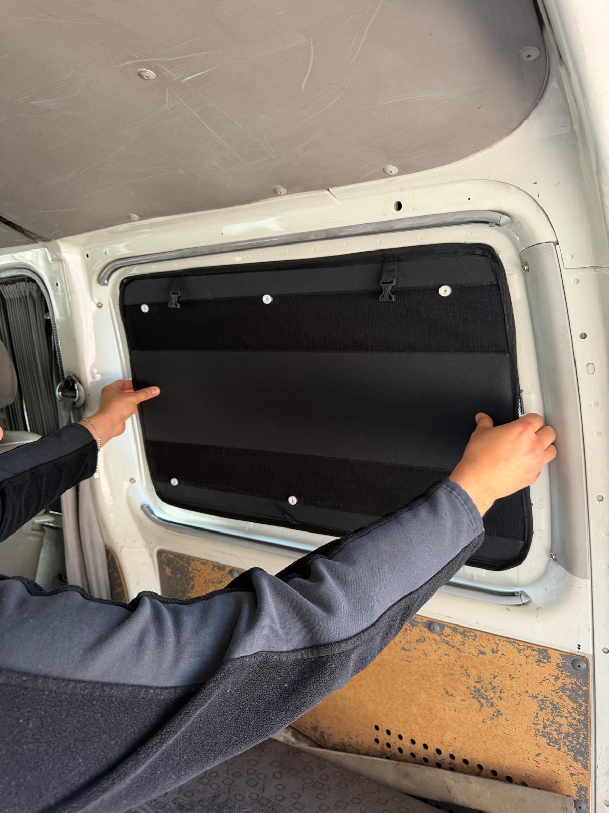 Fenstertaschen für VW T5, T6, T6.1 Caravelle, Transporter mit kurzem oder langem Radstand