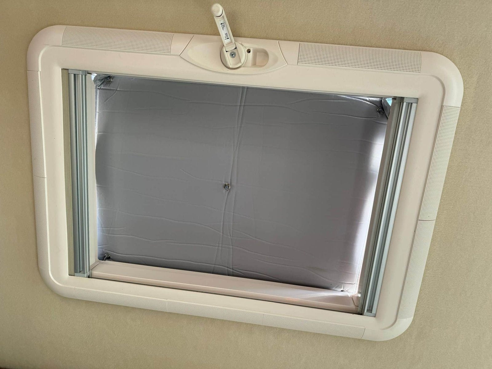 Oscurante termico - isolamento interno ottimale dell´oblò