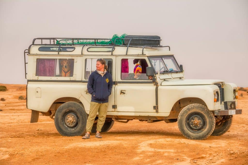 Campzilla Shop Campen mit Hund Defender peter schulz