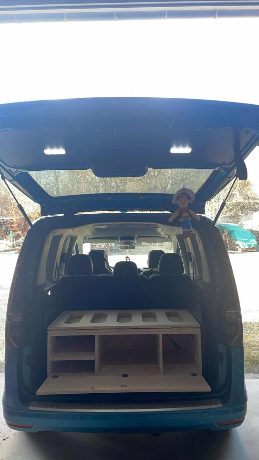 Campingbox GROMI O, für Hochdach Kombis (VW Caddy Maxi, Peugeot Rifter, Citroen Berlingo, Fiat Doblo, ...)
