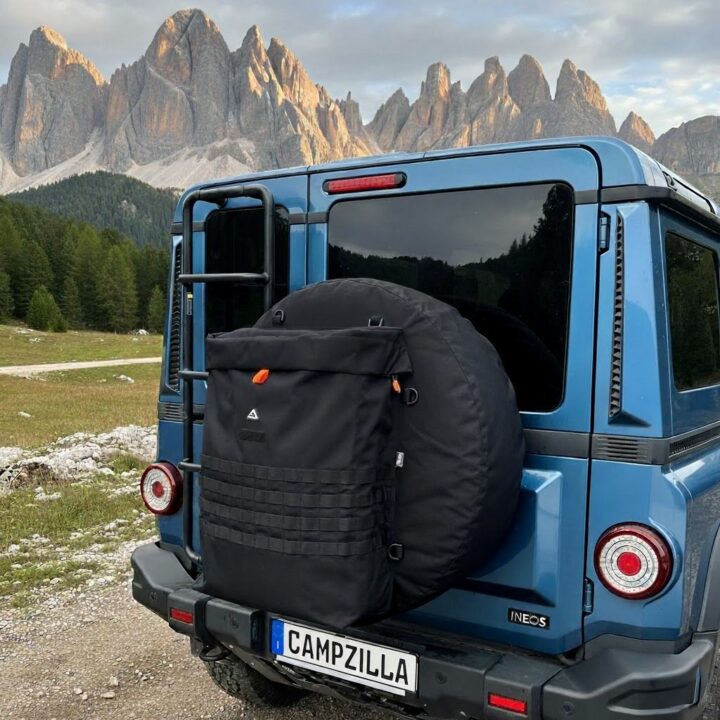 Copertura per ruota di scorta con tasca esterna